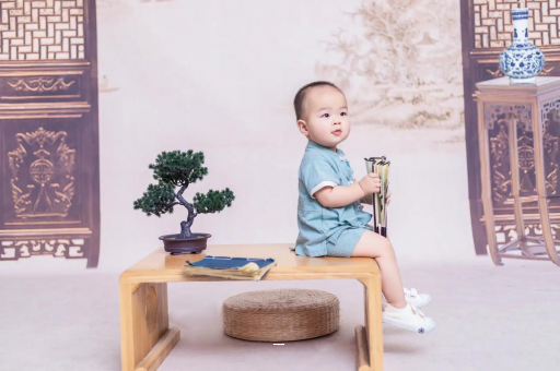 东阳宝宝几个月可以笑出声